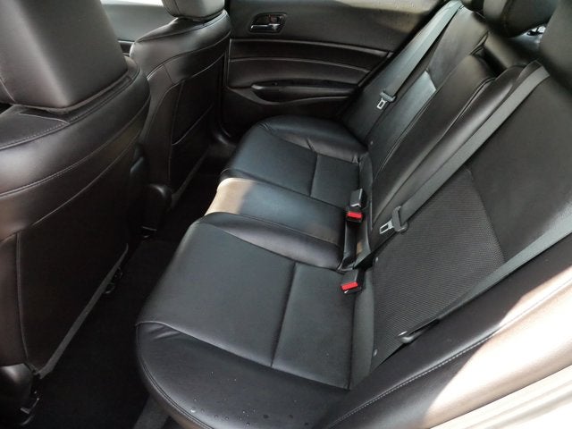 2017 Acura ILX w/Premium Pkg