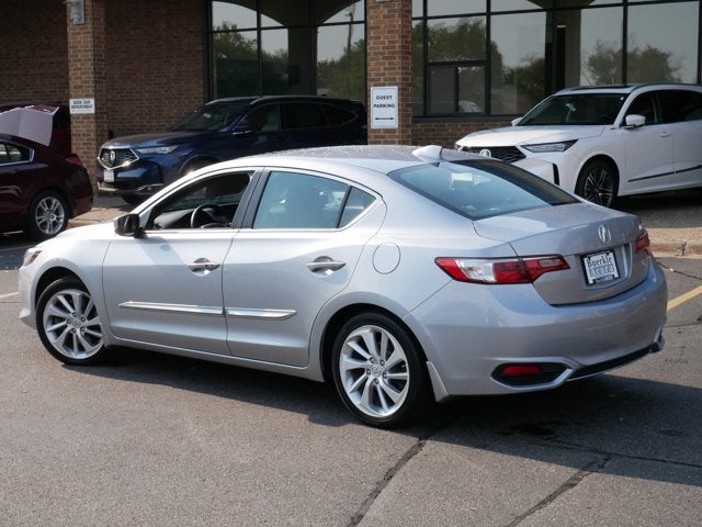 2017 Acura ILX w/Premium Pkg