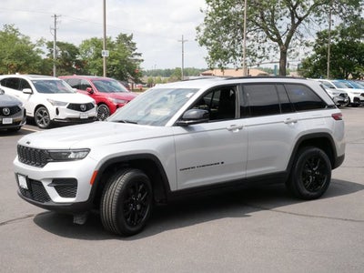 2024 Jeep Grand Cherokee Altitude