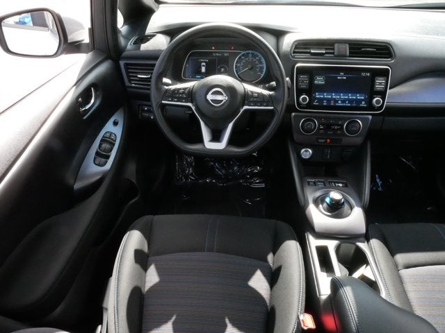2025 Nissan LEAF S