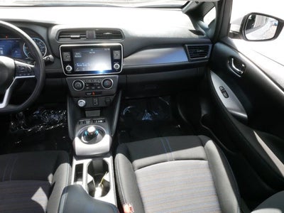 2025 Nissan LEAF S