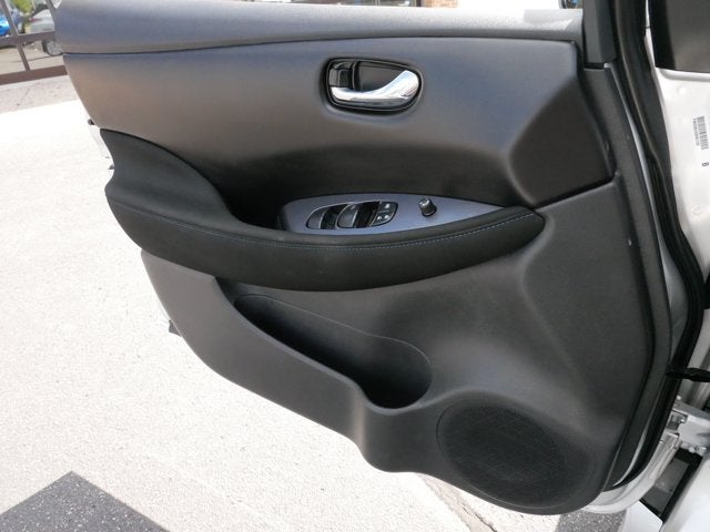 2025 Nissan LEAF S