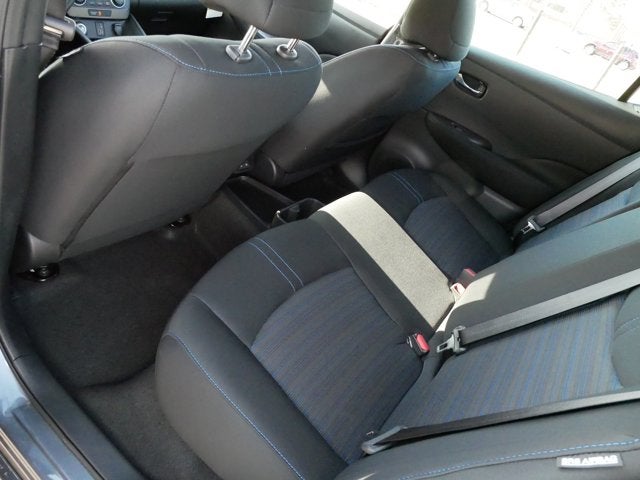 2025 Nissan LEAF S
