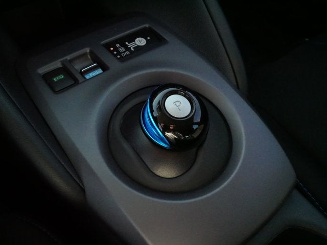 2025 Nissan LEAF S