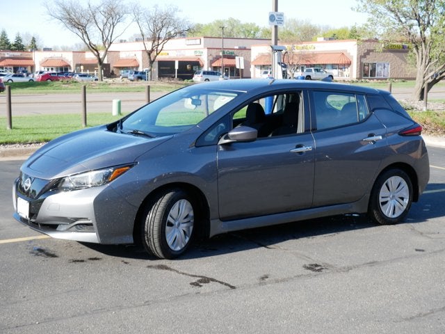 2025 Nissan LEAF S