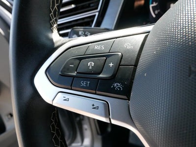 2024 Volkswagen Atlas Cross Sport 2.0T SE with Technology