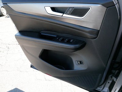 2024 Volkswagen Atlas Cross Sport 2.0T SE with Technology