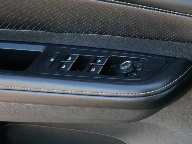 2024 Volkswagen Atlas Cross Sport 2.0T SE with Technology