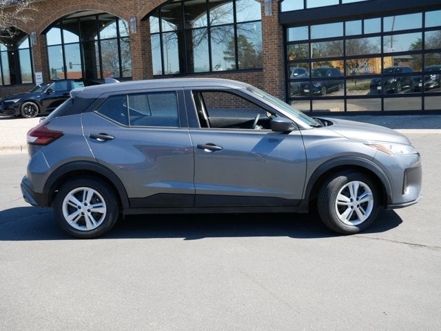 Used 2024 Nissan Kicks S with VIN 3N1CP5BV6RL575897 for sale in Brooklyn Park, MN