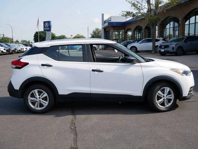 2019 Nissan Kicks S