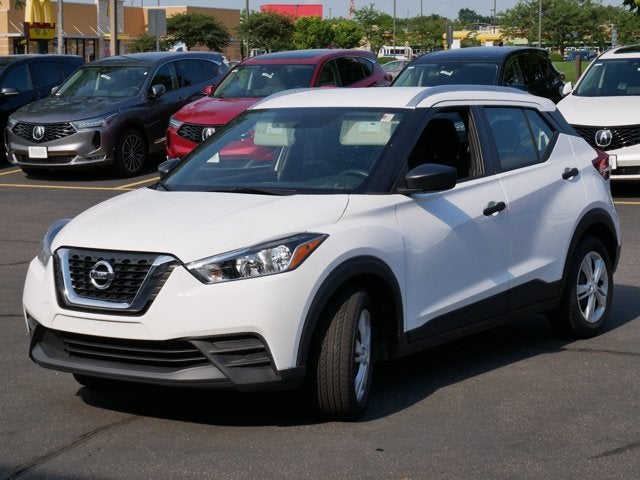 2019 Nissan Kicks S