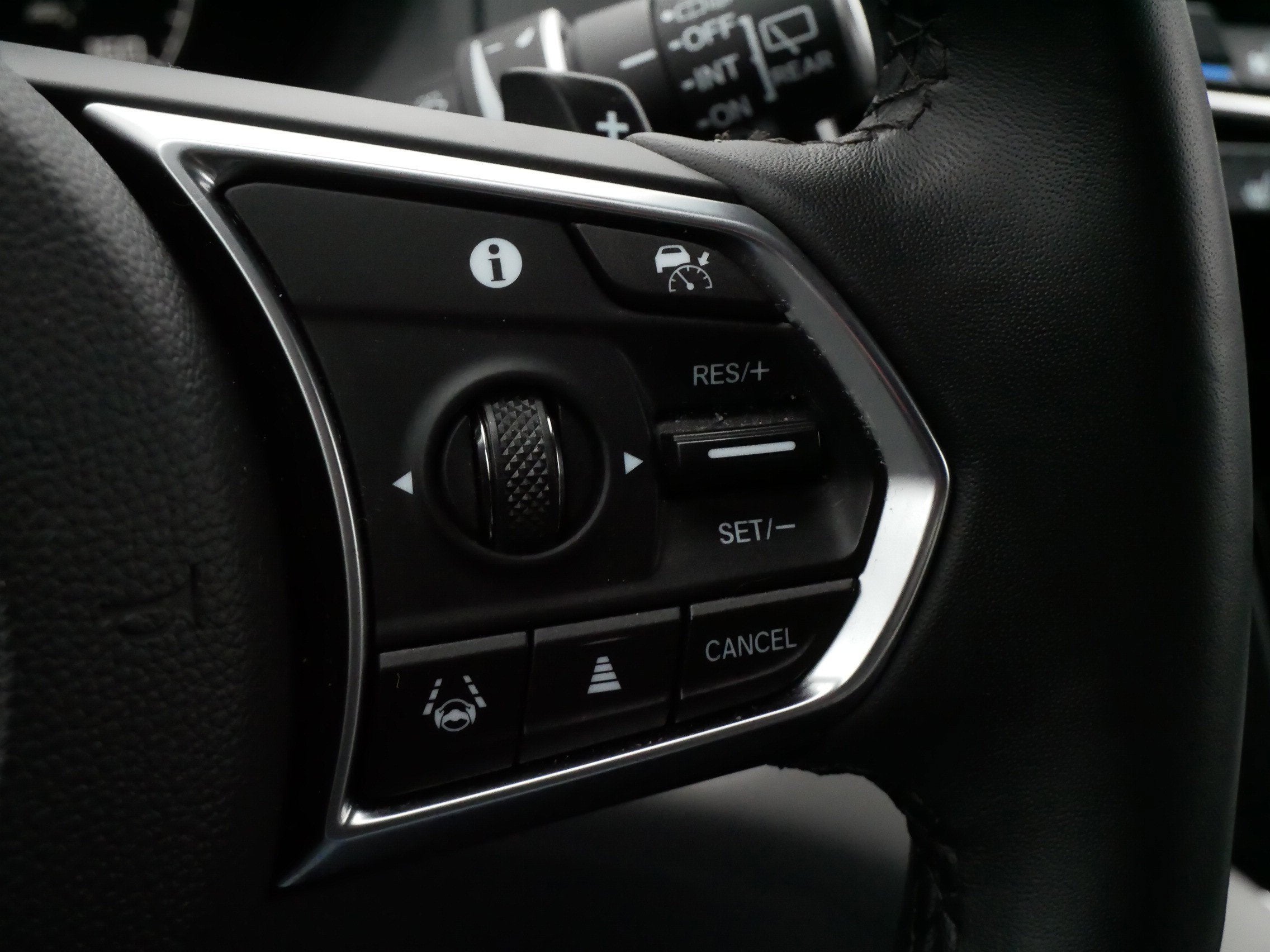 2023 Acura RDX with Technology Package