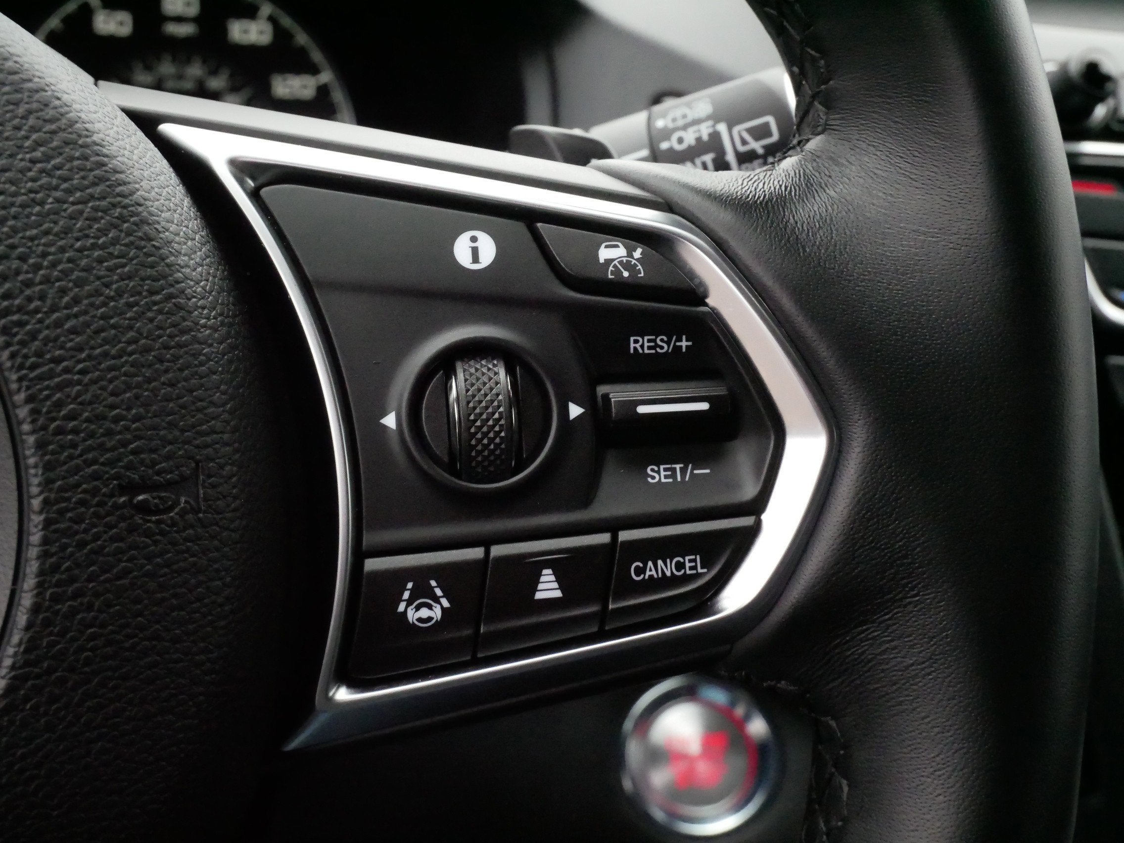 2025 Acura RDX with Technology Package