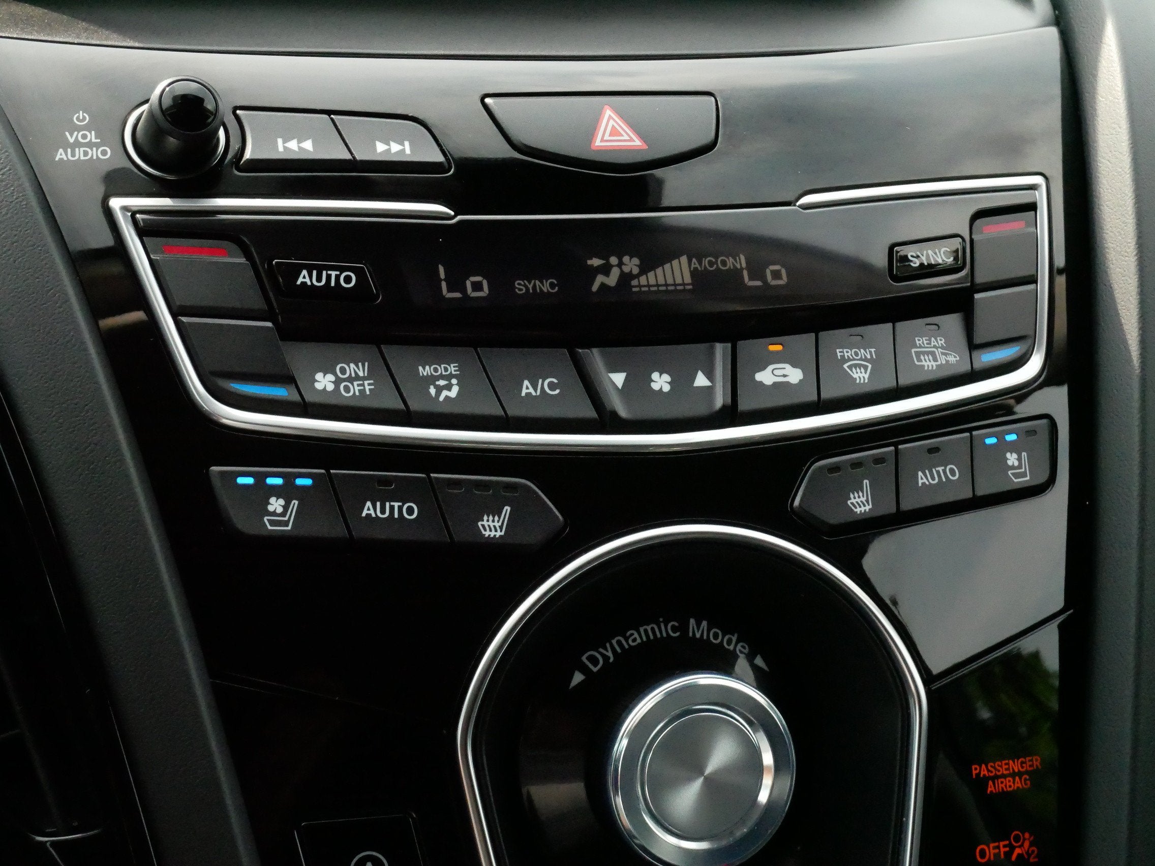 2024 Acura RDX w/Advance Package