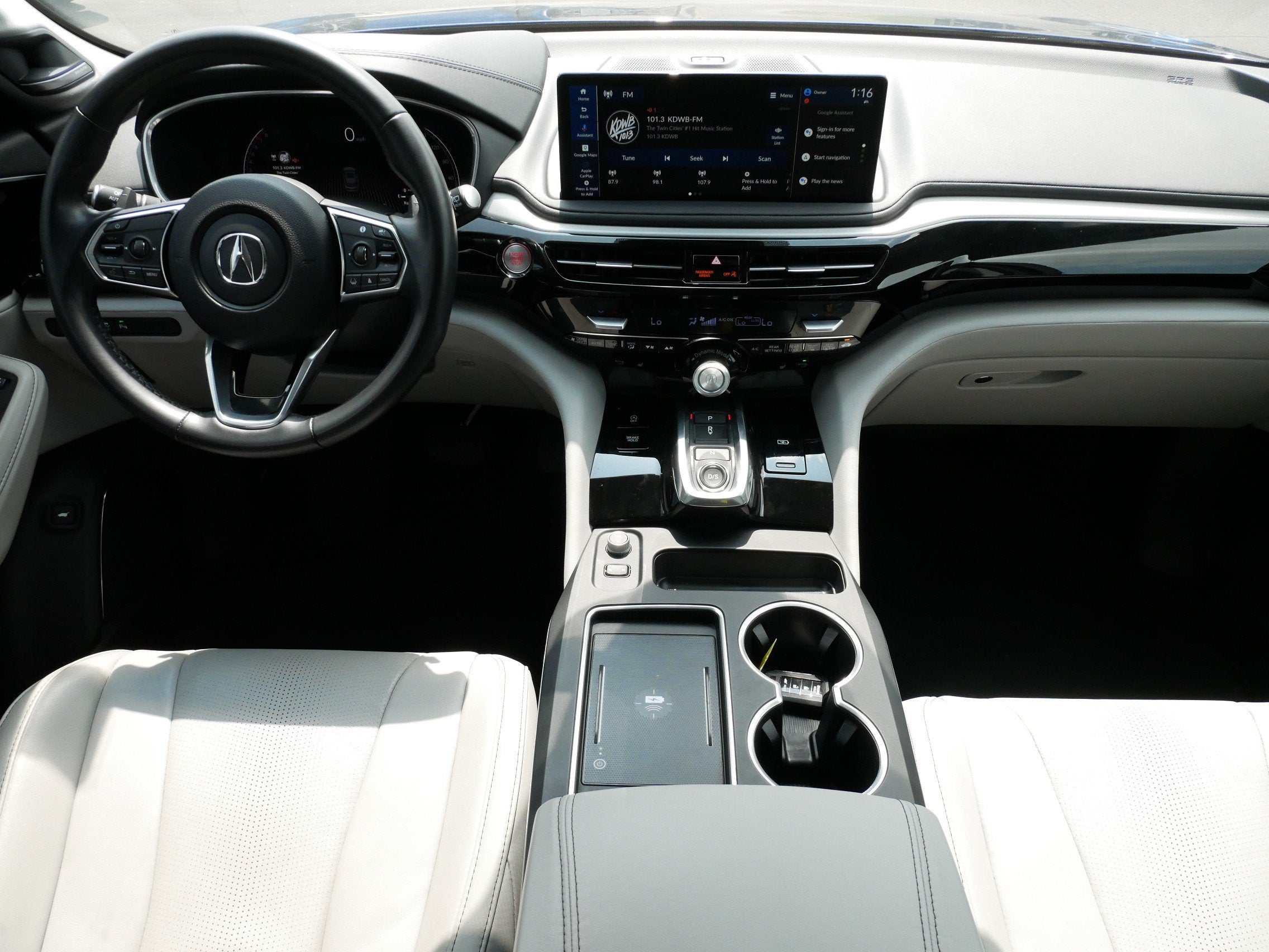 2025 Acura MDX with Technology Package
