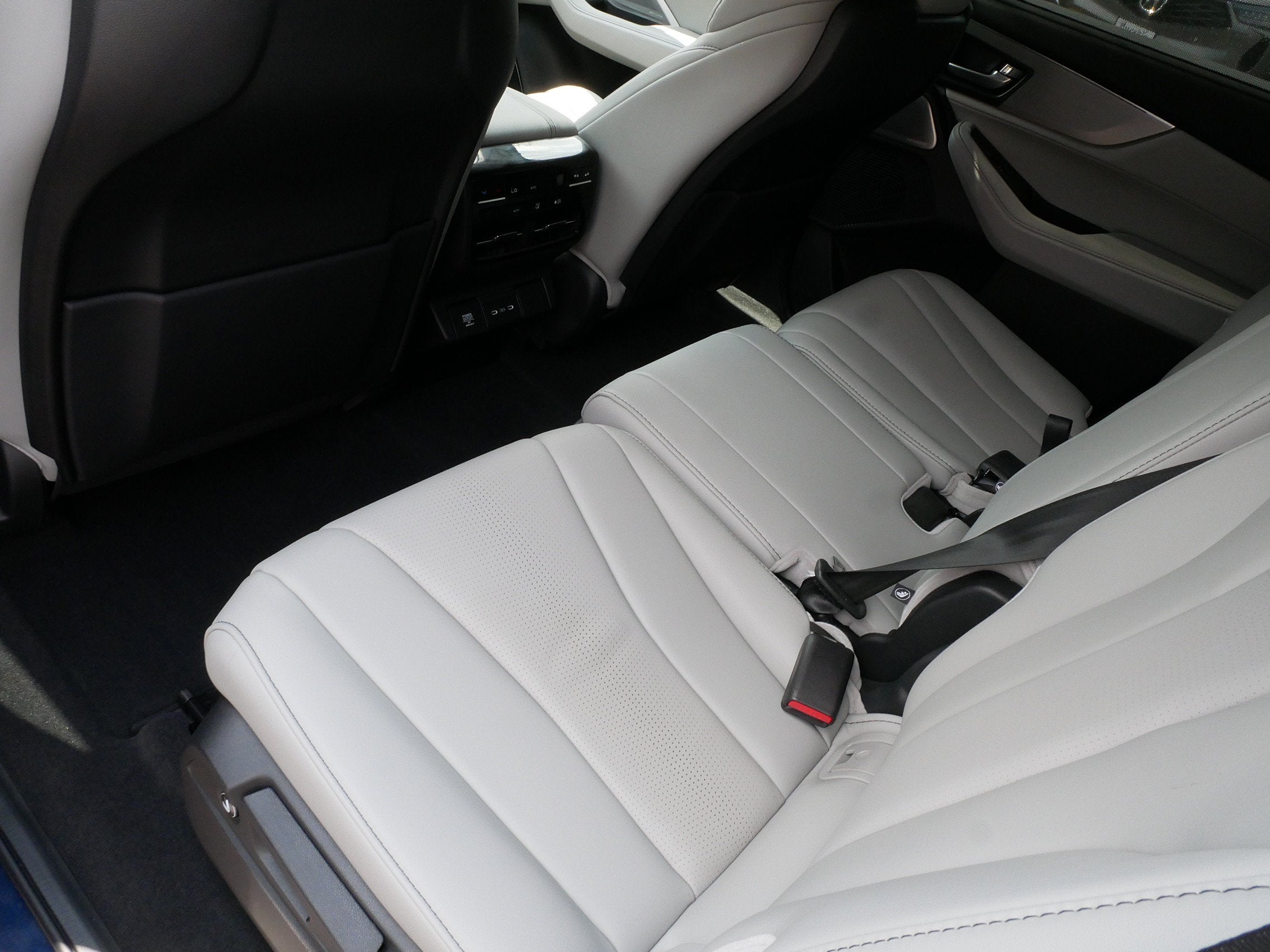 2025 Acura MDX with Technology Package