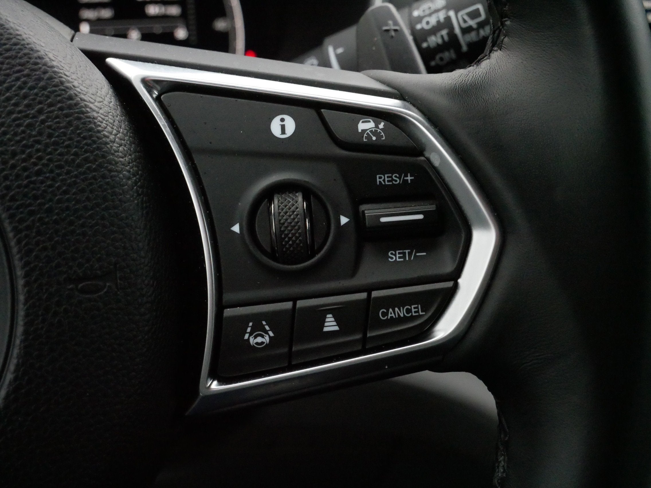 2025 Acura MDX with Technology Package