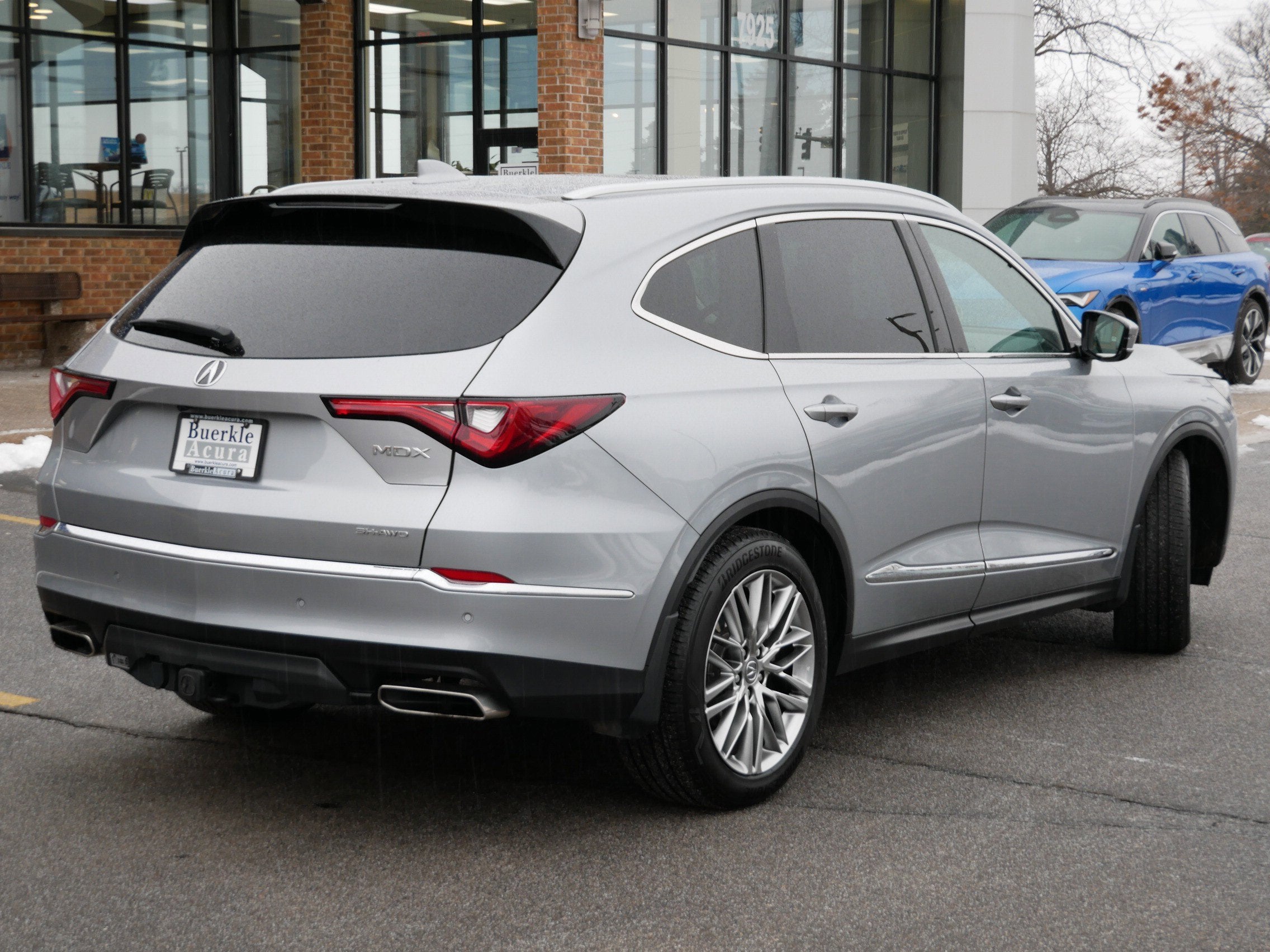 2023 Acura MDX with Advance Package