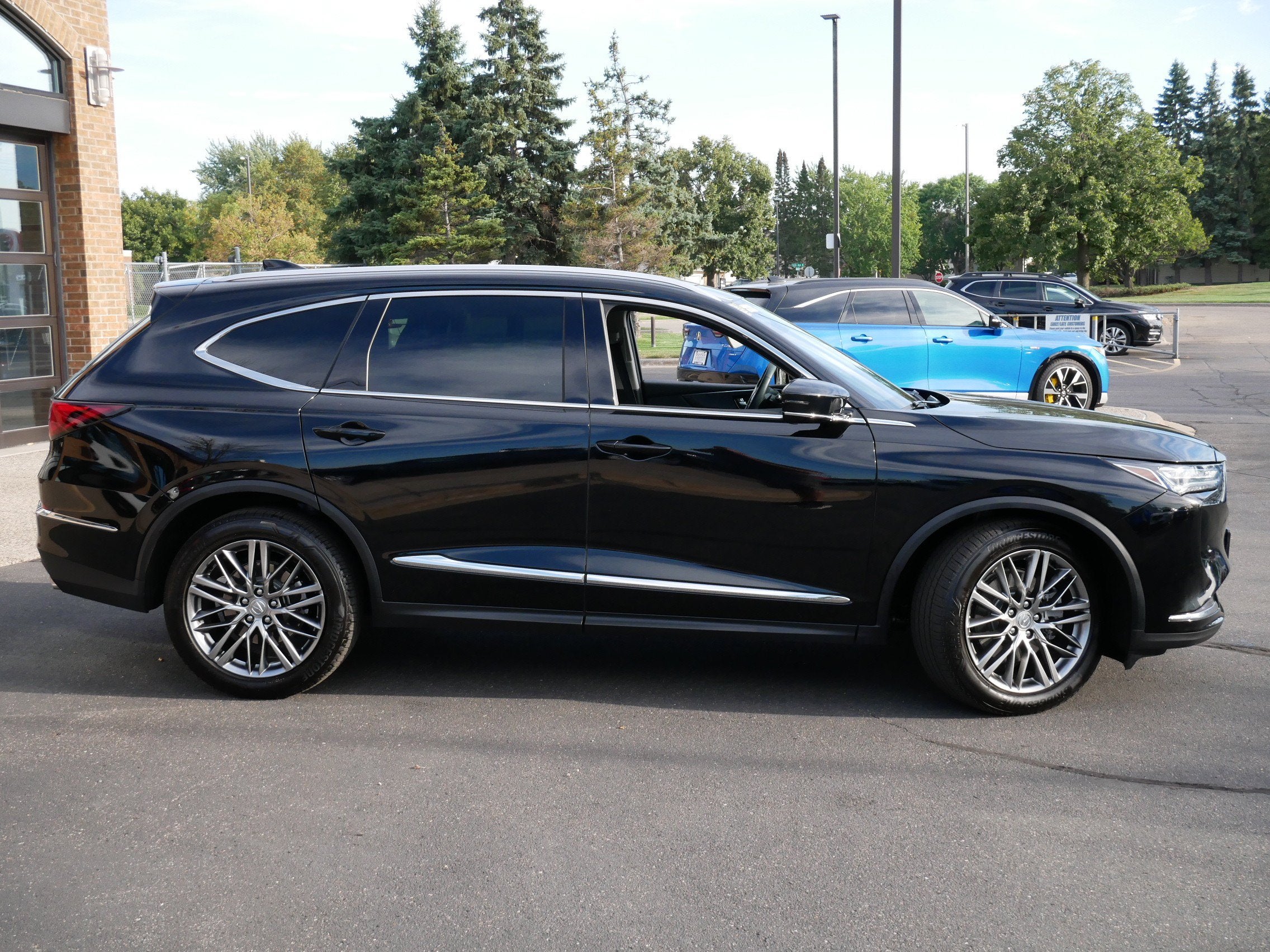2024 Acura MDX w/Advance Package