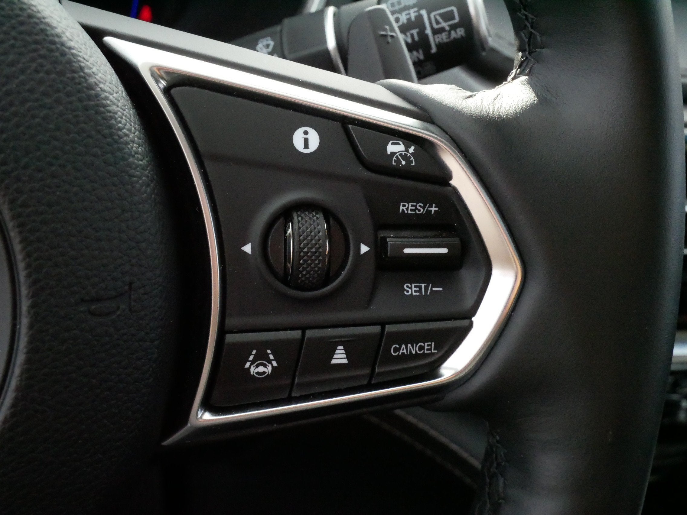 2024 Acura MDX w/Advance Package