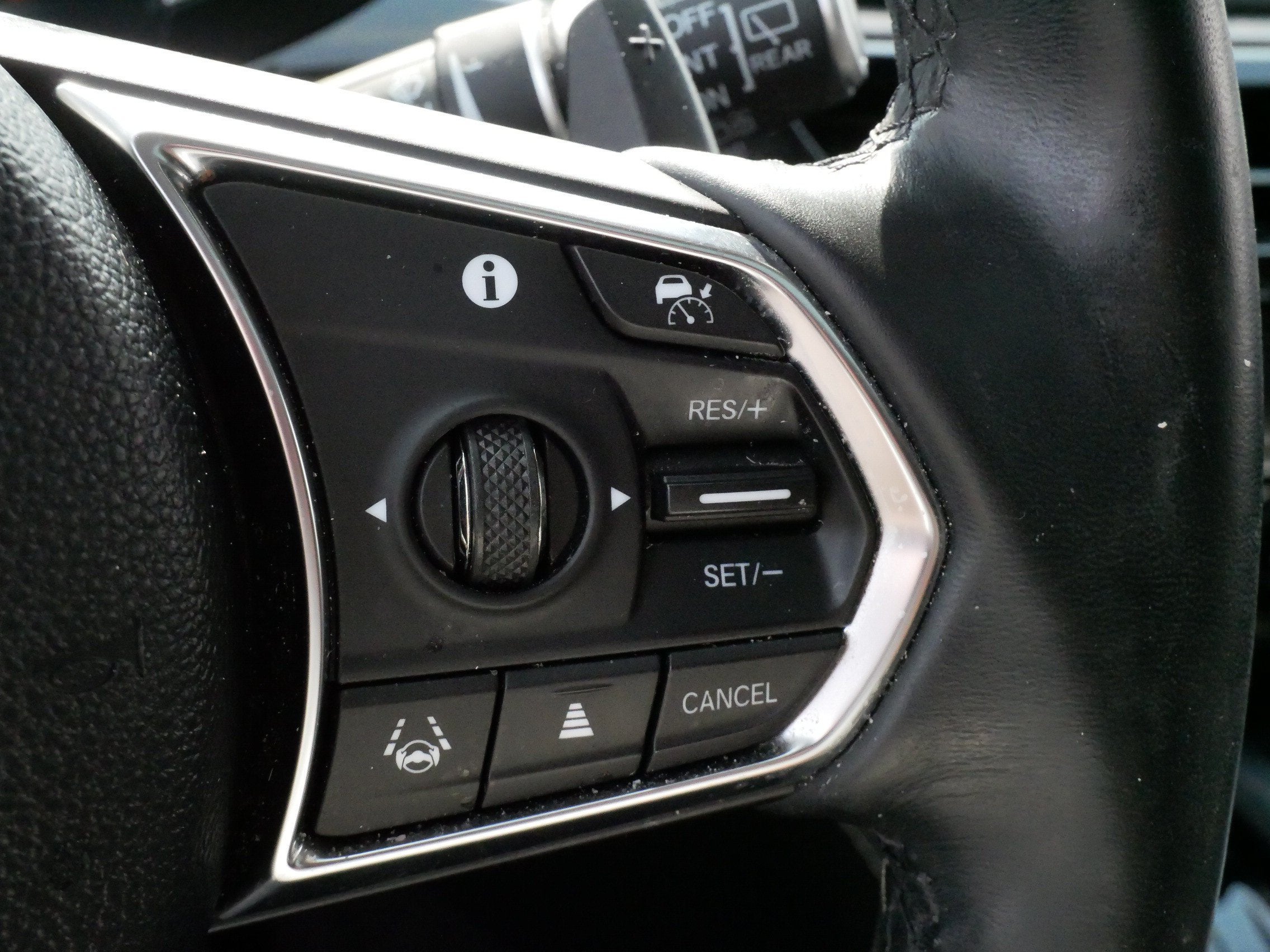 2023 Acura MDX w/Advance Package