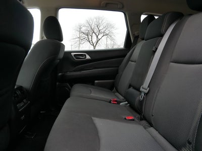 2020 Nissan Pathfinder S