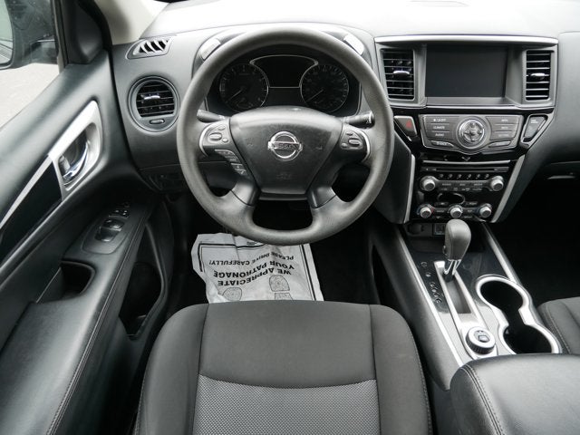 2020 Nissan Pathfinder S