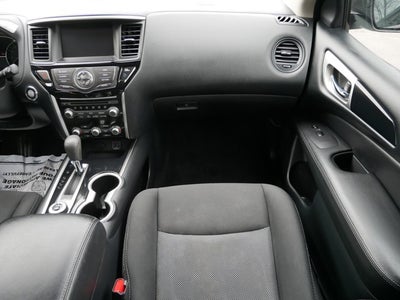 2020 Nissan Pathfinder S