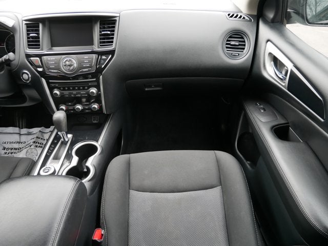 2020 Nissan Pathfinder S