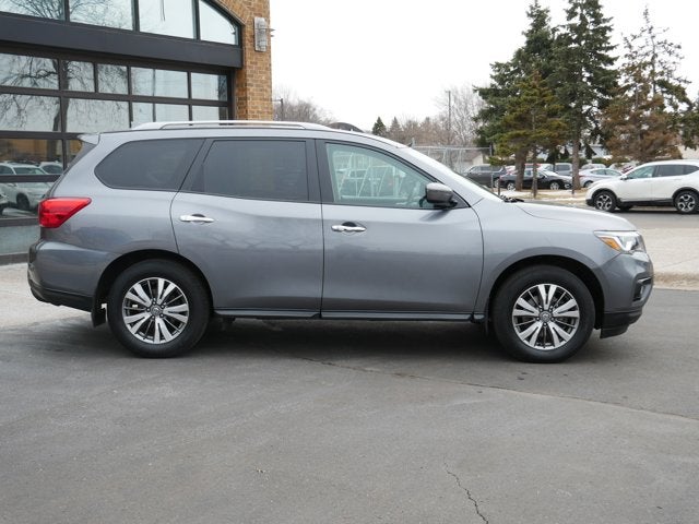 2020 Nissan Pathfinder S