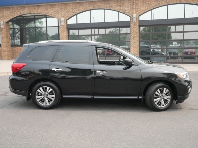 2018 Nissan Pathfinder S
