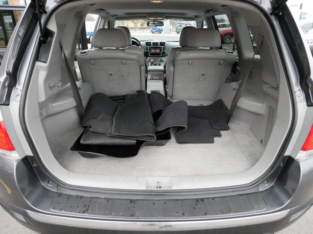2013 Toyota Highlander SE