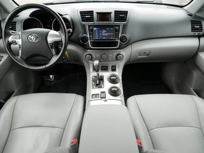 2013 Toyota Highlander SE