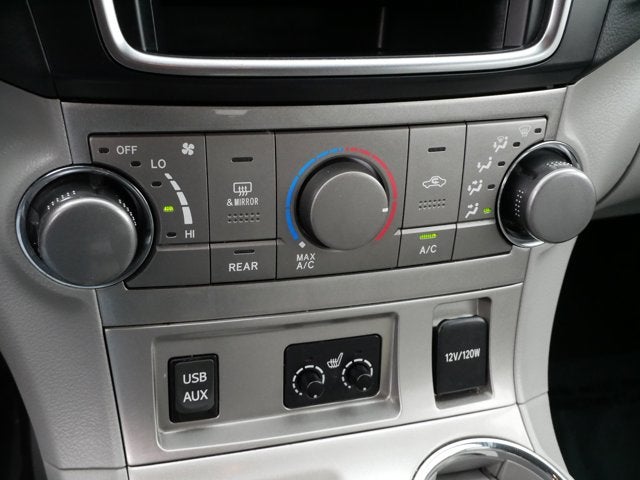 2013 Toyota Highlander SE