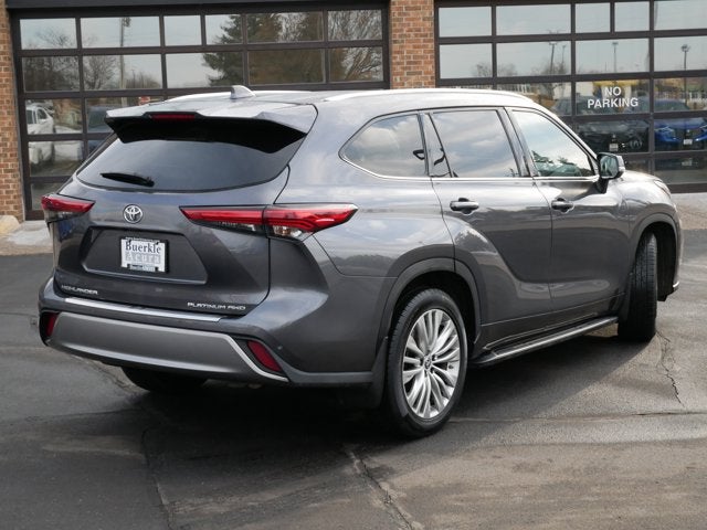 2022 Toyota Highlander Platinum