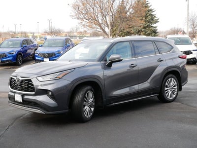 2022 Toyota Highlander Platinum