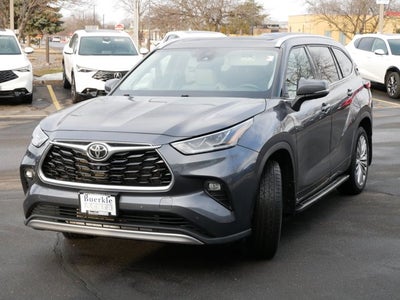 2022 Toyota Highlander Platinum