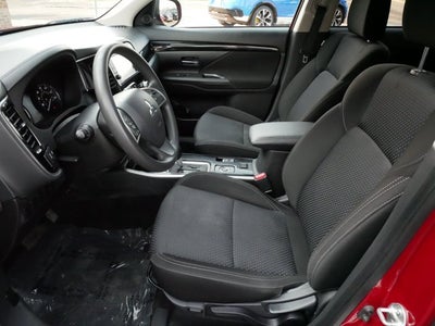 2020 Mitsubishi Outlander SE