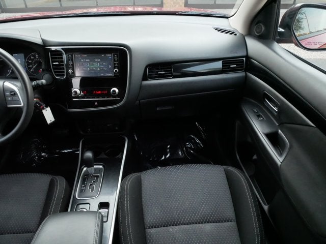 2020 Mitsubishi Outlander SE