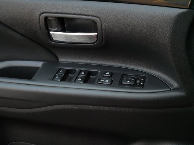 2020 Mitsubishi Outlander SE