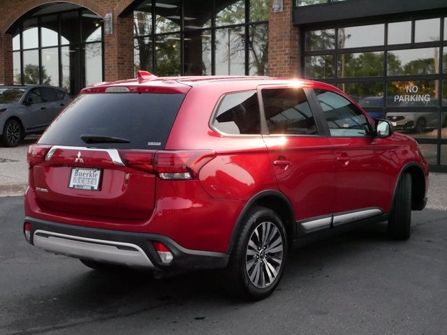 2020 Mitsubishi Outlander SE