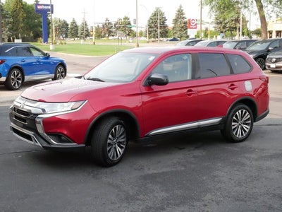 2020 Mitsubishi Outlander SE