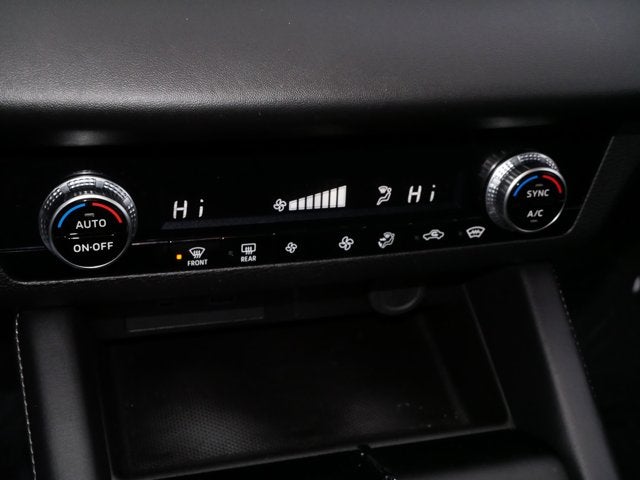 2024 Mitsubishi Outlander ES