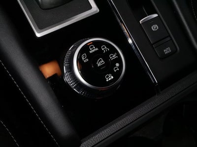 2024 Mitsubishi Outlander ES