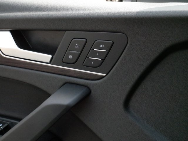 2023 Audi Q5 Premium