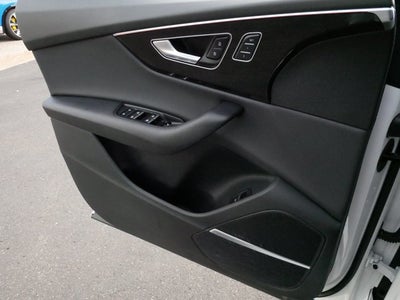 2021 Audi Q8 Premium Plus