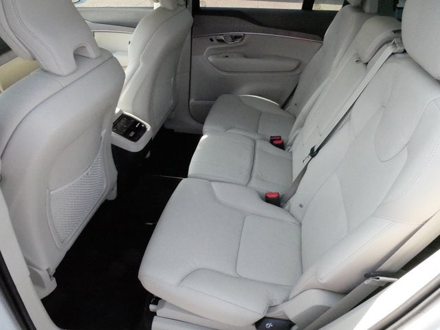 2025 Volvo XC90 Plus