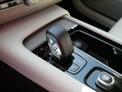 2025 Volvo XC90 Plus