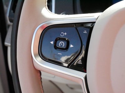 2025 Volvo XC90 Plus