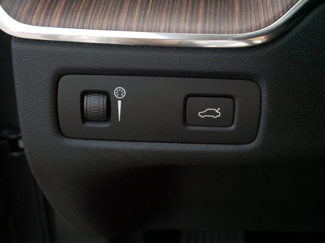 2020 Volvo XC60 Inscription
